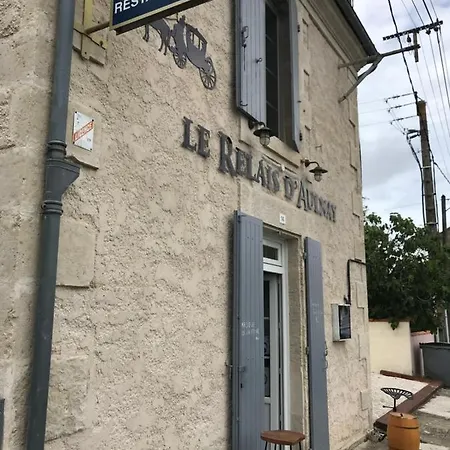 Le Relais D'aulnay Bed & Breakfast